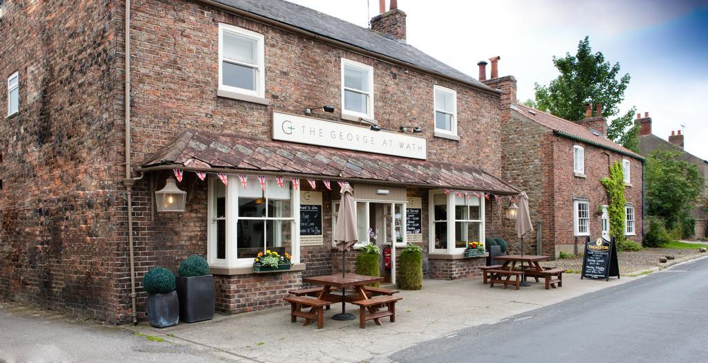 The George Country Inn, Wath Wath  Extérieur photo