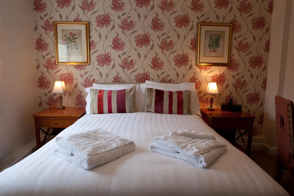 The George Country Inn, Wath Wath  Chambre photo