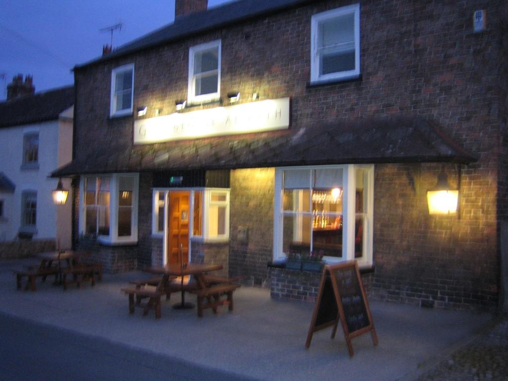 The George Country Inn, Wath Wath  Extérieur photo